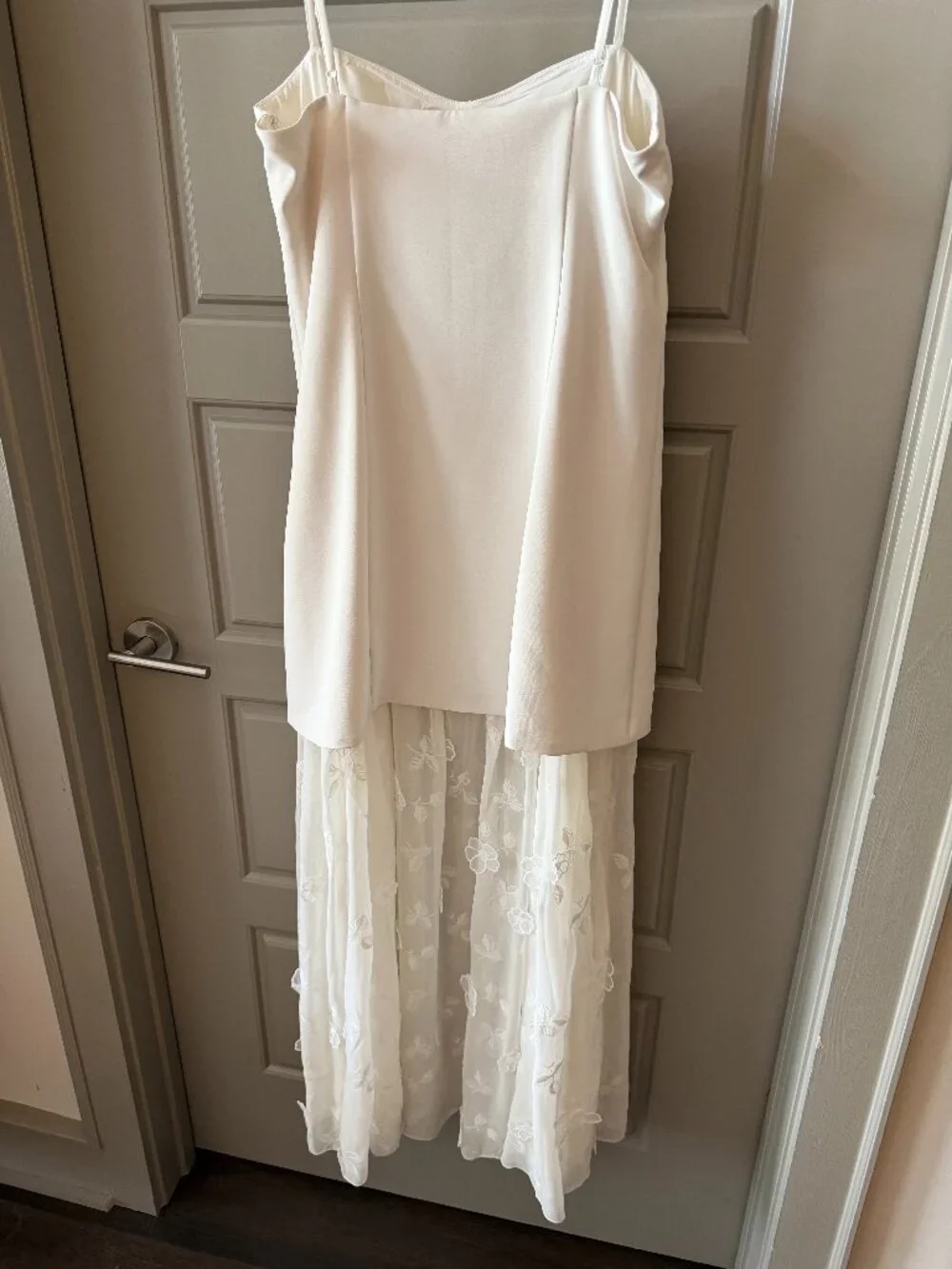 Abercrombie & Fitch / White Embroidered Sheer Maxi Dress / Women's Size Medium